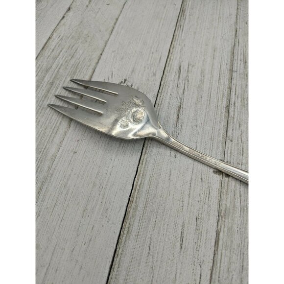 Oneida Community Reliance Plate Bridal Rose aka LA Rose Cold Meat Fork - Picture 6 of 7